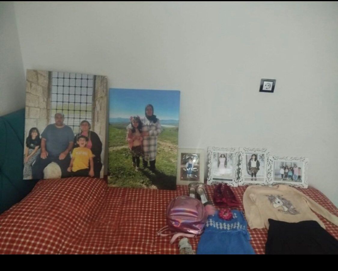 Enes, Narin, Yüksel and family.