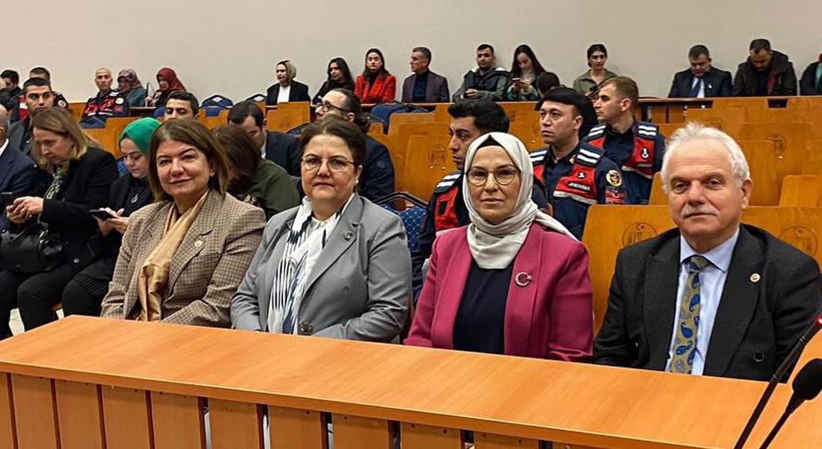 The Chair of the Parliamentary Human Rights Investigation Commission and AKP Osmaniye MP Derya Yanık, together with commission member MPs, is seen at the second hearing of the Narin case.
